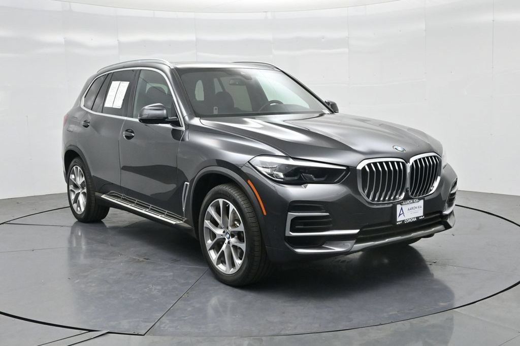 Used 2023 BMW X5 xDrive40i AWD/4WD image 61