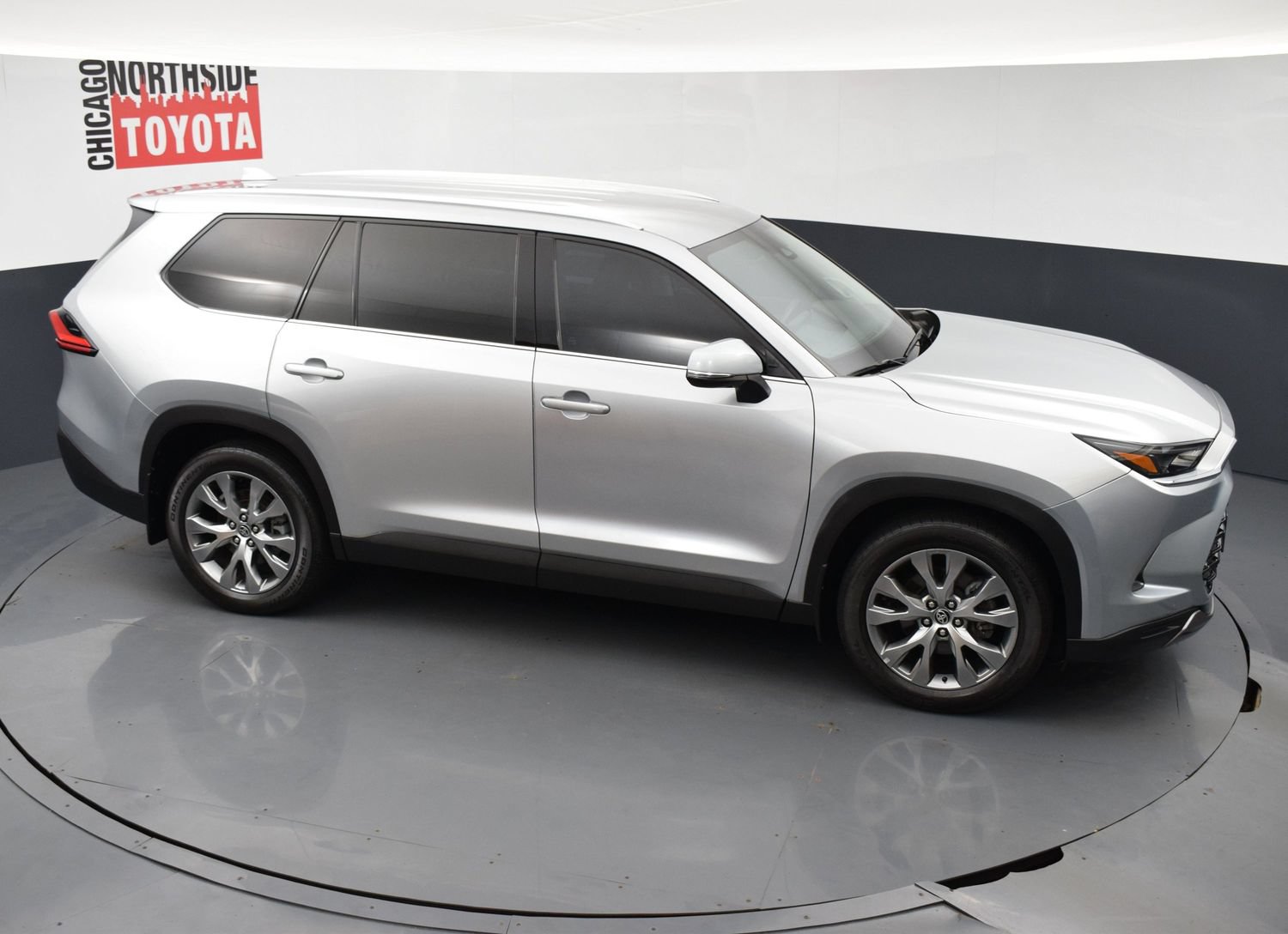Used 2024 Toyota Grand Highlander AWD image 27