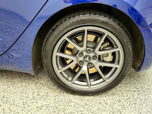 Used 2022 Tesla Model 3 Long Range AWD/4WD image 9