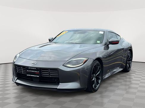 Used 2024 Nissan Z Performance w/ Floor Mat Package RWD image 3