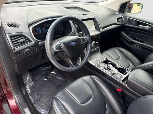 Used 2020 Ford Edge Titanium FWD image 12