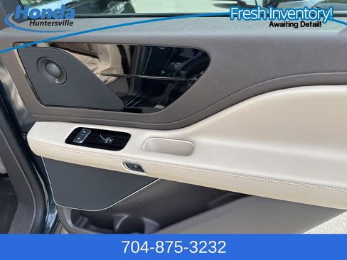 Used 2023 Lincoln Aviator Reserve w/ Equipment Group 201A image 14