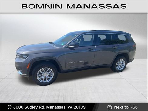 Used 2023 Jeep Grand Cherokee L Laredo w/ Luxury Tech Group I AWD/4WD image 1