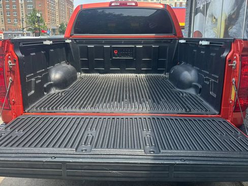 Used 2017 Toyota Tundra Limited w/ Limited Premium Package AWD/4WD image 26