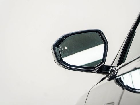 Used 2023 BMW 760i xDrive w/ Parking Assistance Package image 16