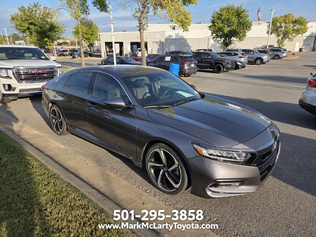 Used 2018 Honda Accord Sport image 3
