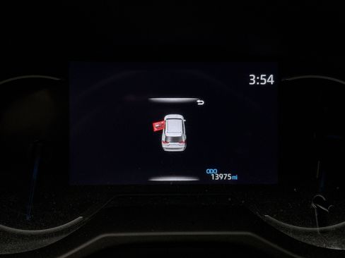 Used 2024 Toyota RAV4 XLE image 10