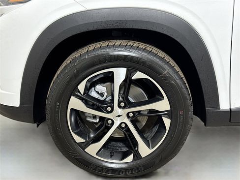 New 2026 Chevrolet Trax RS w/ Driver Confidence Package image 19