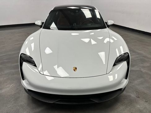 Used 2020 Porsche Taycan 4S image 11