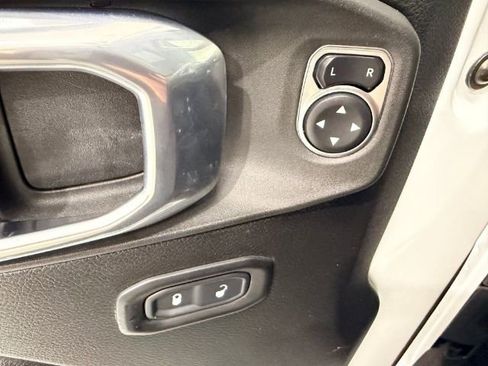 Used 2021 Jeep Wrangler Unlimited Sport image 17