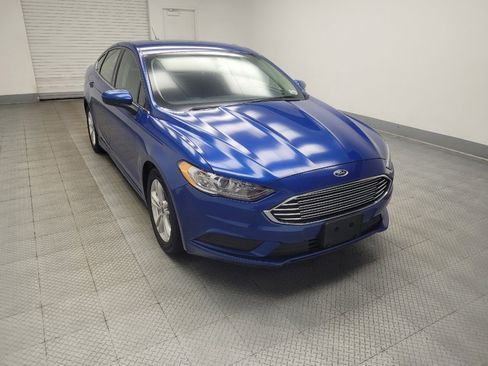 Used 2018 Ford Fusion SE FWD image 13