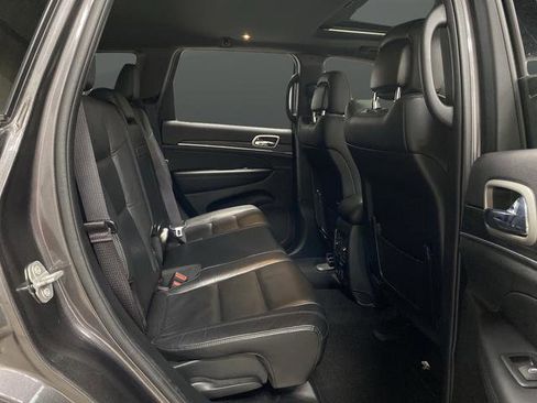 Used 2021 Jeep Grand Cherokee Limited w/ Trailer Tow Group IV image 32