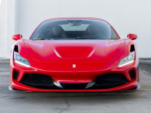 Used 2022 Ferrari F8 Tributo image 13