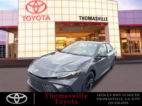 New 2026 Toyota Camry SE image 1