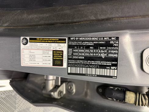 Used 2016 Mercedes-Benz GLE 300d 4MATIC image 28