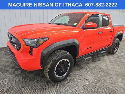 Used 2024 Toyota Tacoma TRD Off-Road AWD/4WD image 8