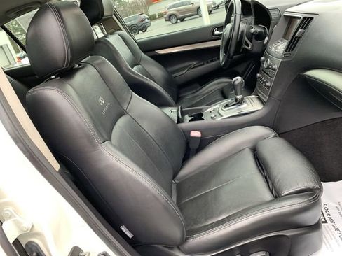 Used 2011 INFINITI G37 Journey w/ Sport Pkg - RWD image 14