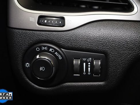 Used 2021 Jeep Cherokee Latitude Lux image 29