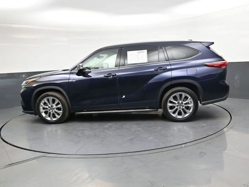 Used 2023 Toyota Highlander Limited FWD image 7