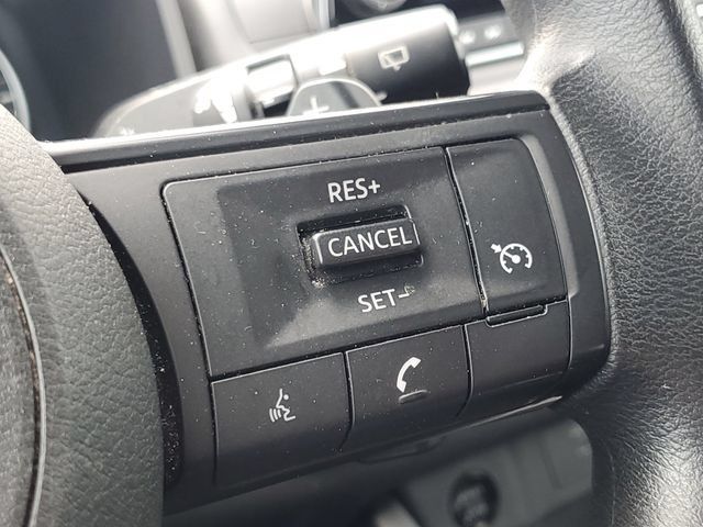 Used 2024 Nissan Rogue S AWD/4WD image 12