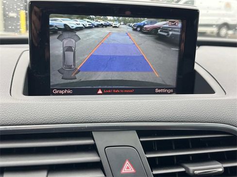 Used 2018 Audi Q3 2.0T Premium Plus w/ Premium Plus Package image 39