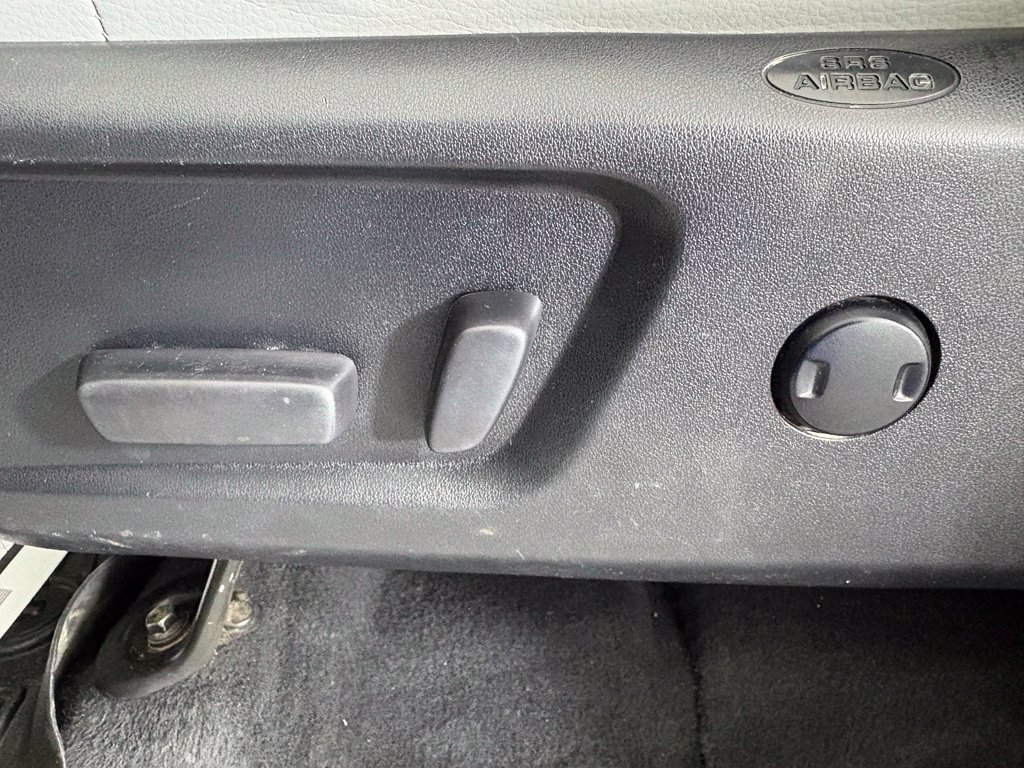 Used 2020 Toyota Tundra SR5 w/ SR5 Leather Package AWD/4WD image 16