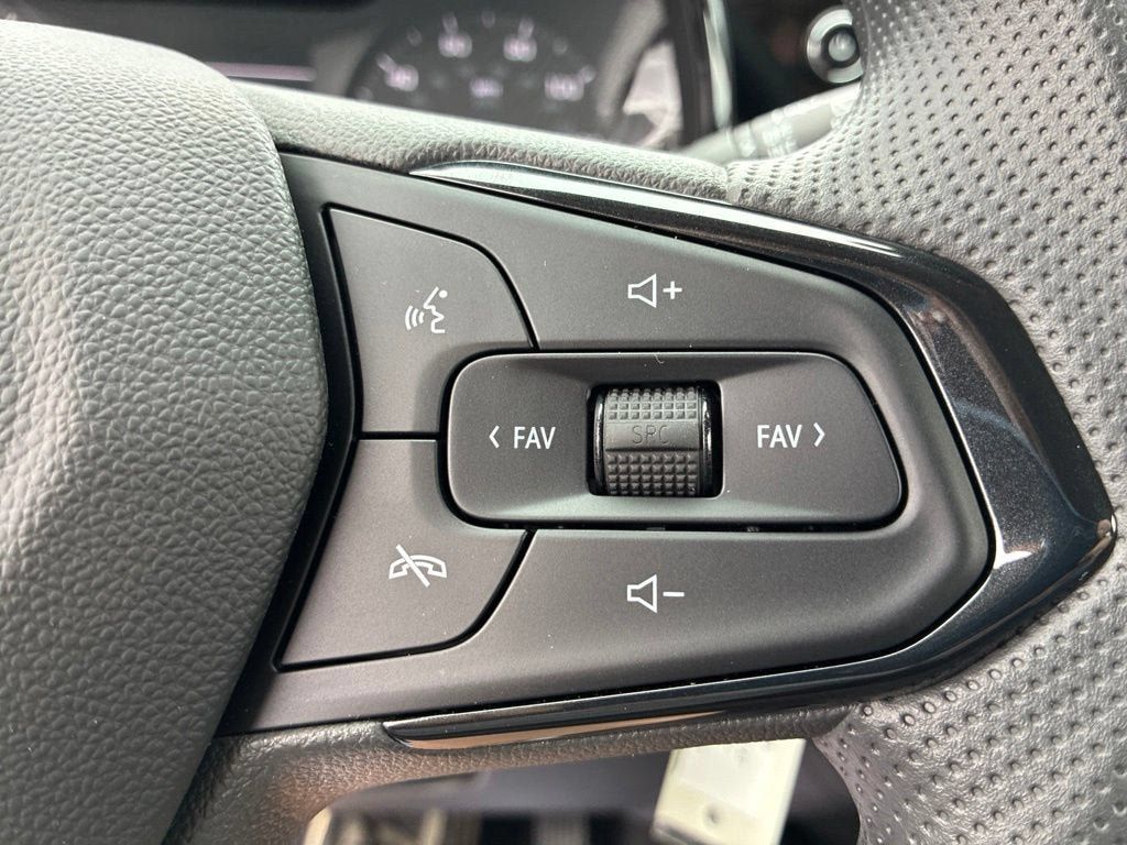 New 2026 Chevrolet Trax LS FWD image 17