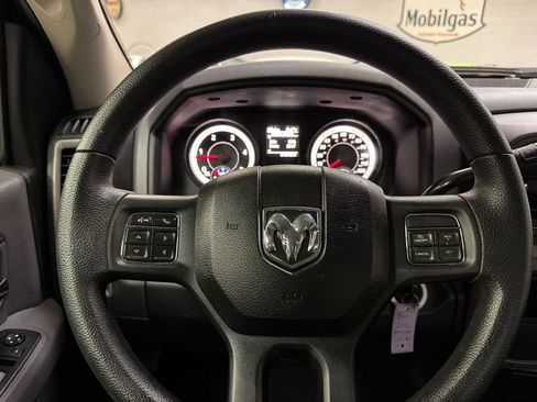 Used 2015 RAM 3500 Tradesman w/ Chrome Appearance Group RWD image 17