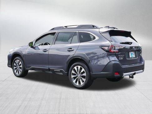 Used 2023 Subaru Outback Limited AWD/4WD image 5