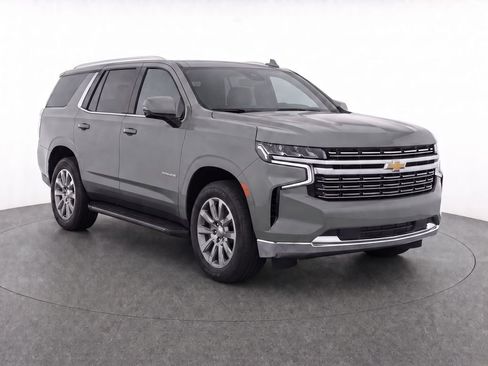 Used 2023 Chevrolet Tahoe Premier AWD/4WD image 2