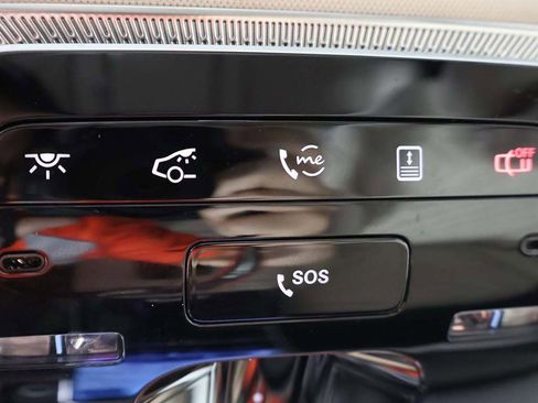 Used 2022 Mercedes-Benz S 500 4MATIC w/ 3D Technology Package image 56