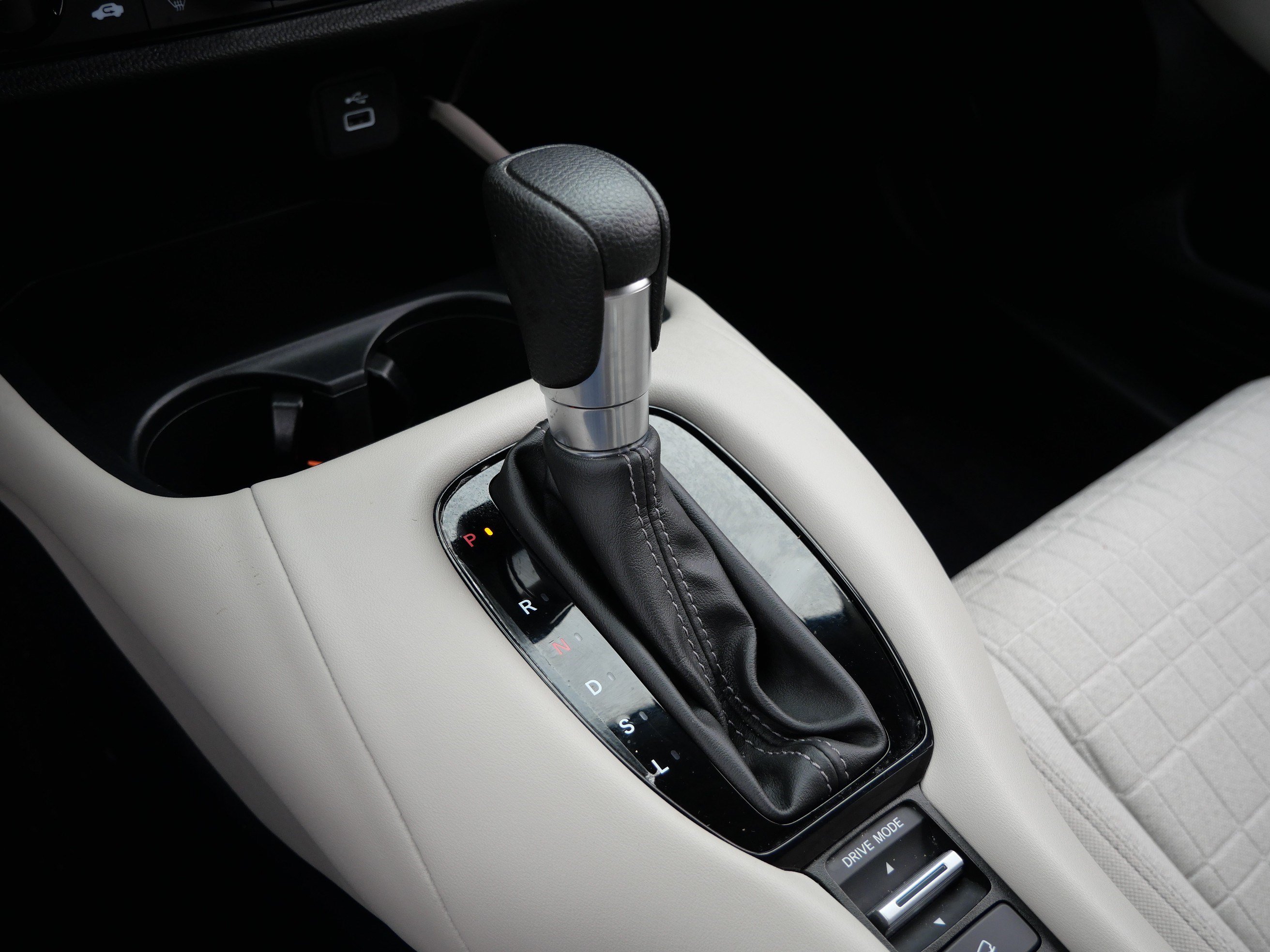 Used 2024 Honda HR-V LX image 24