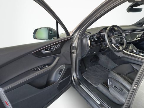 Used 2025 Audi Q7 3.0T Premium Plus AWD/4WD image 33
