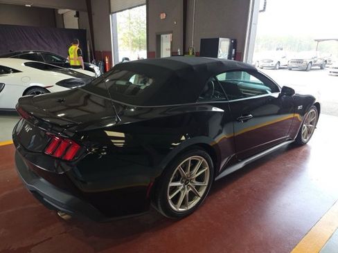 Used 2024 Ford Mustang GT Premium image 4