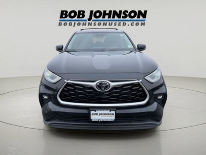 Used 2021 Toyota Highlander LE