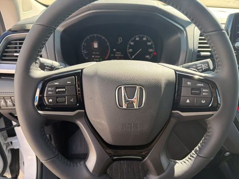 New 2026 Honda Odyssey Touring image 22