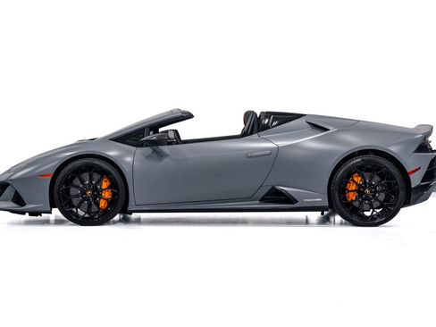 Used 2024 Lamborghini Huracan EVO AWD/4WD image 10