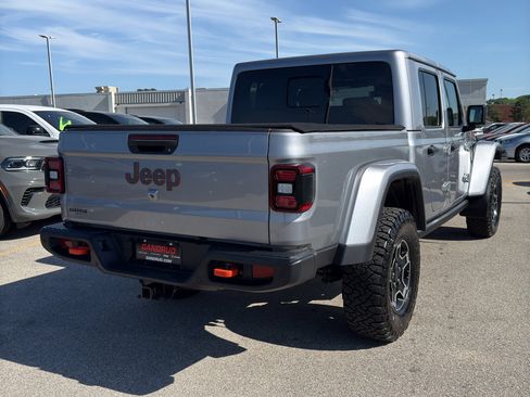 Used 2021 Jeep Gladiator Mojave AWD/4WD image 5