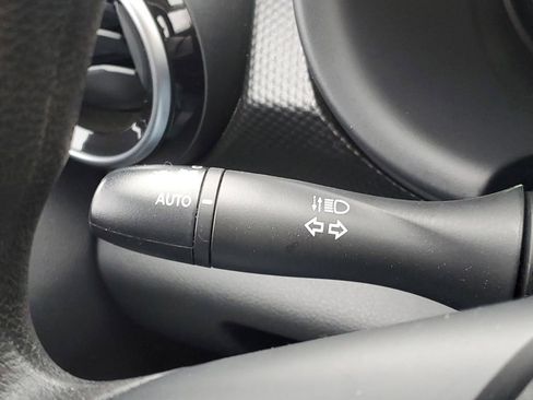 Used 2023 Nissan Kicks SV image 14