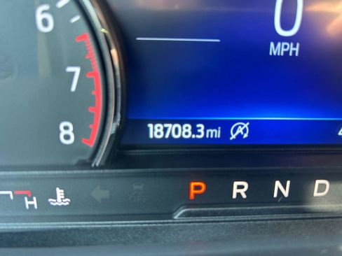 Used 2023 Ford Explorer XLT w/ Class IV Trailer Tow Package image 17