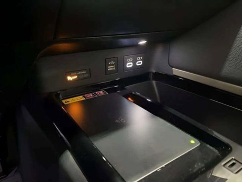 Used 2025 Toyota Camry XSE w/ Premium Package image 70