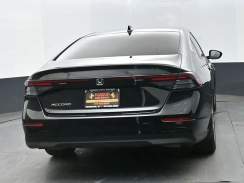 Used 2025 Honda Accord LX image 8