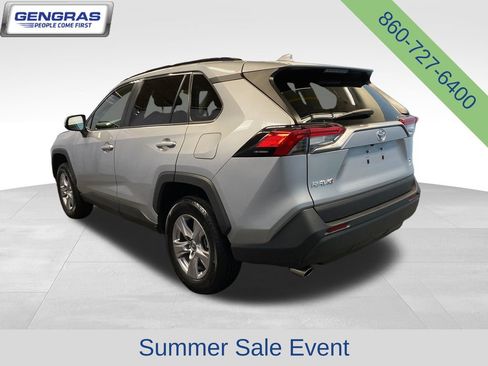 Used 2025 Toyota RAV4 XLE AWD/4WD image 4