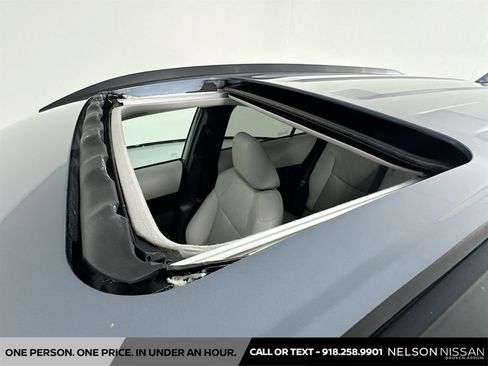 Used 2024 Toyota Corolla Cross LE w/ Moonroof Package AWD/4WD image 20
