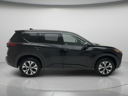 Used 2021 Nissan Rogue SV AWD/4WD image 6