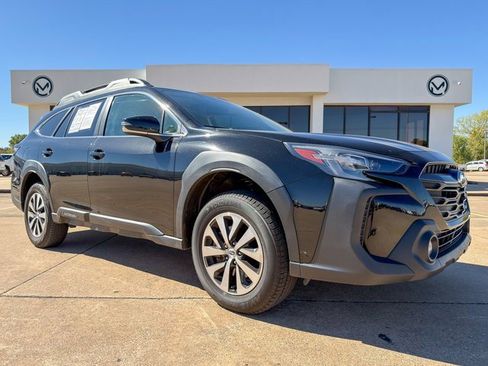 Used 2024 Subaru Outback Premium image 2