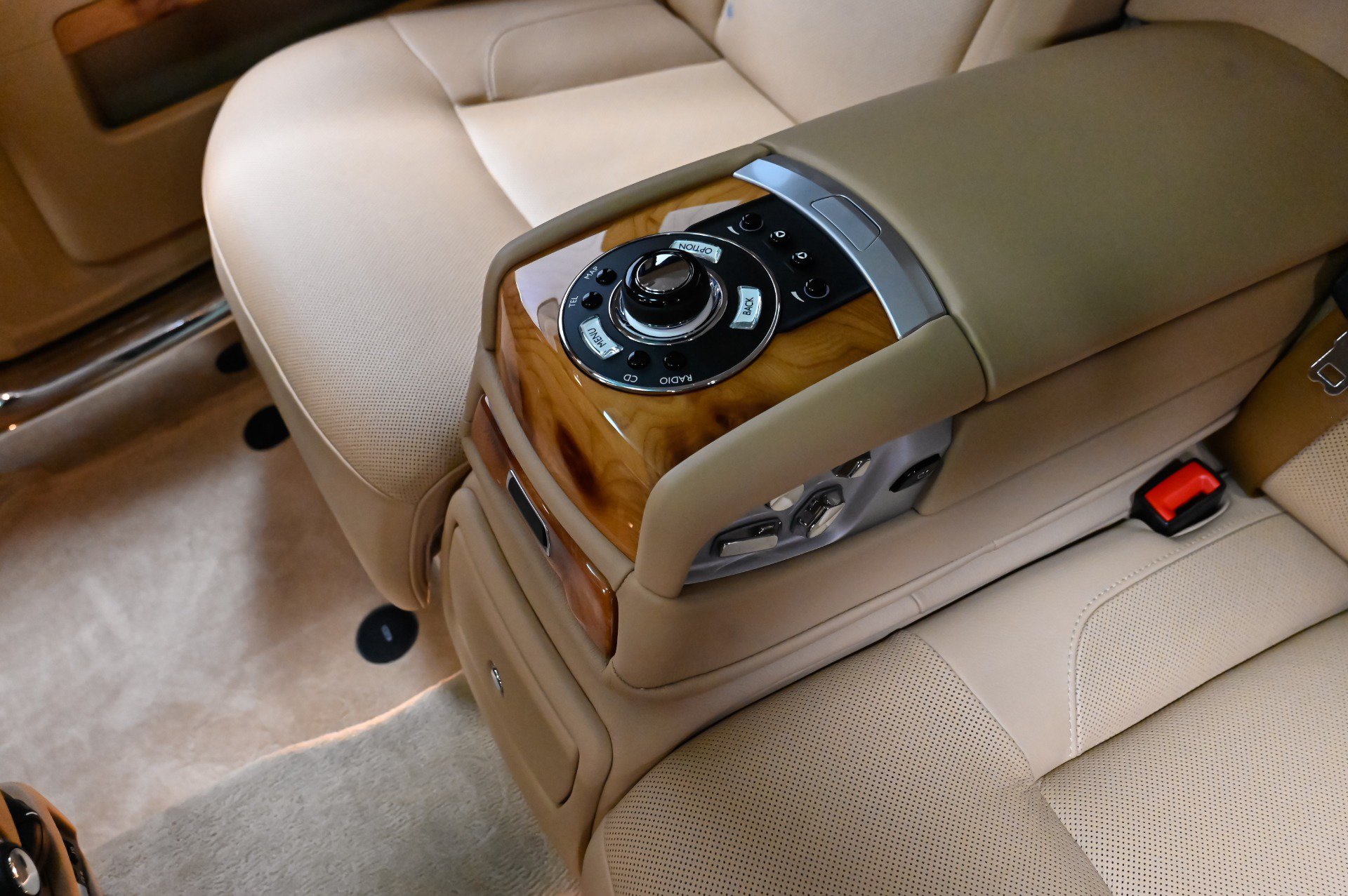 Used 2012 Rolls-Royce Ghost RWD image 45