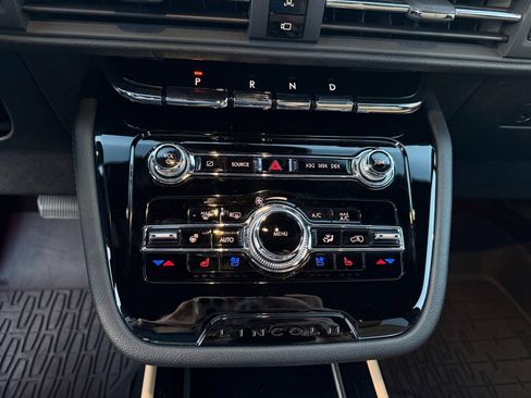 Used 2022 Lincoln Corsair Reserve w/ Equipment Group 201A image 21