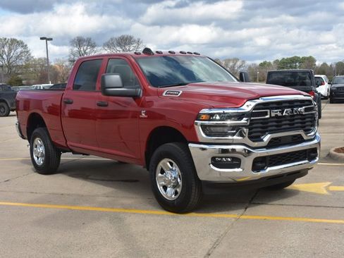 New 2026 RAM 2500 Tradesman w/ Chrome Appearance Group AWD/4WD image 3