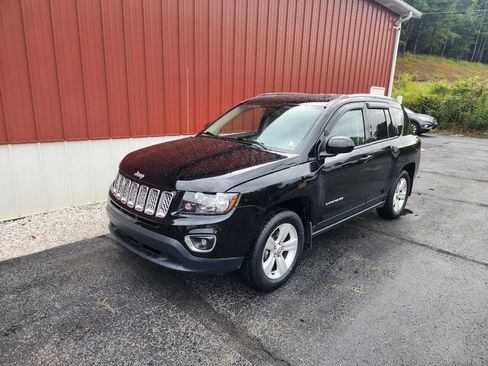 Used 2015 Jeep Compass High Altitude AWD/4WD image 3